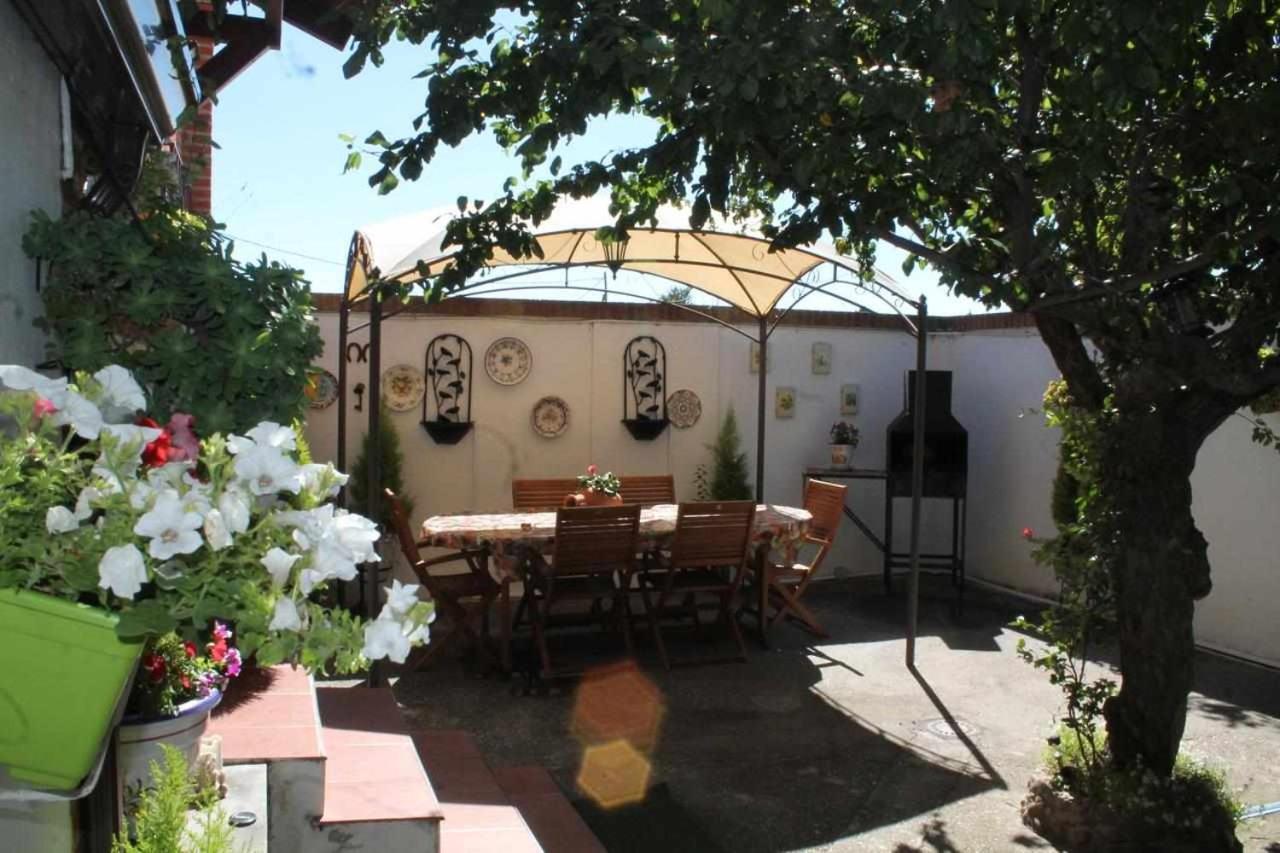 Alojamiento La Olmedana Olmedo Kültér fotó